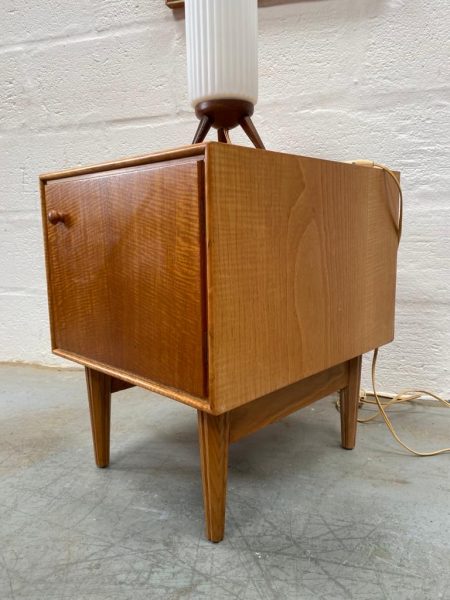 Vintage Mid Century Modern Single Bedside Cabinet / Lamp Side Table