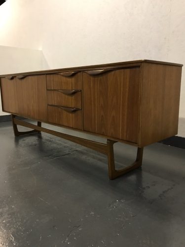 Stylish McIntosh 1960s Teak Long Dunvegan Sideboard Mid Century Vintage / Retro
