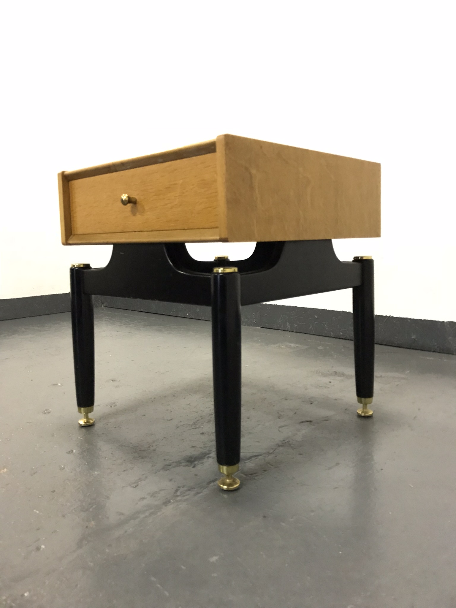 ontact us if interested Viewings available at Unit 2 Clydesmuir Industrial Estate, Tremorfa, Cardiff CF24 2QS - just ask for Ean. Wednesdays, Saturdays, Sundays 9-5pm Cardiff Indoor Flea Market