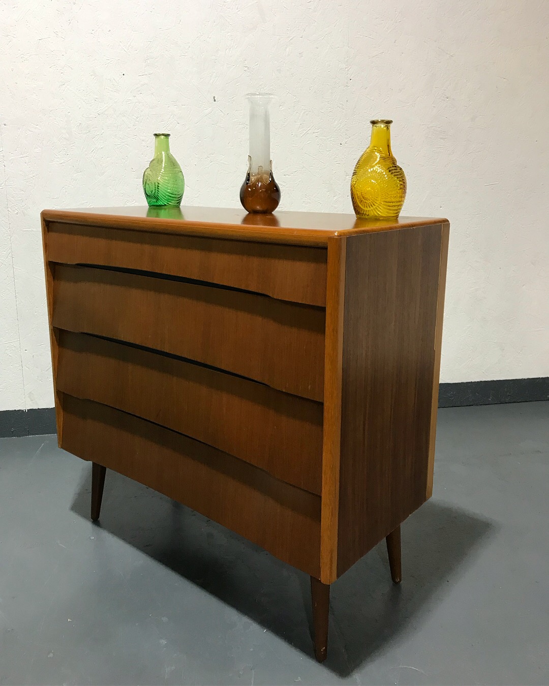 Stylish Retro Mid Century AVALON Vintage Teak Chest Of 4 Drawers 