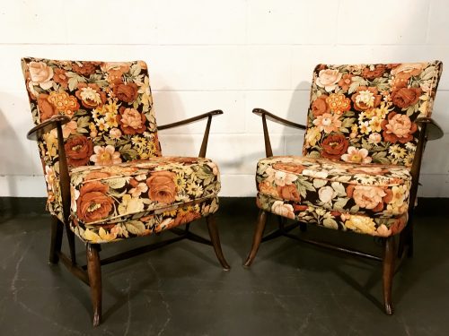 Pair of Classic Mid Century Ercol Windsor Easy Chairs 219