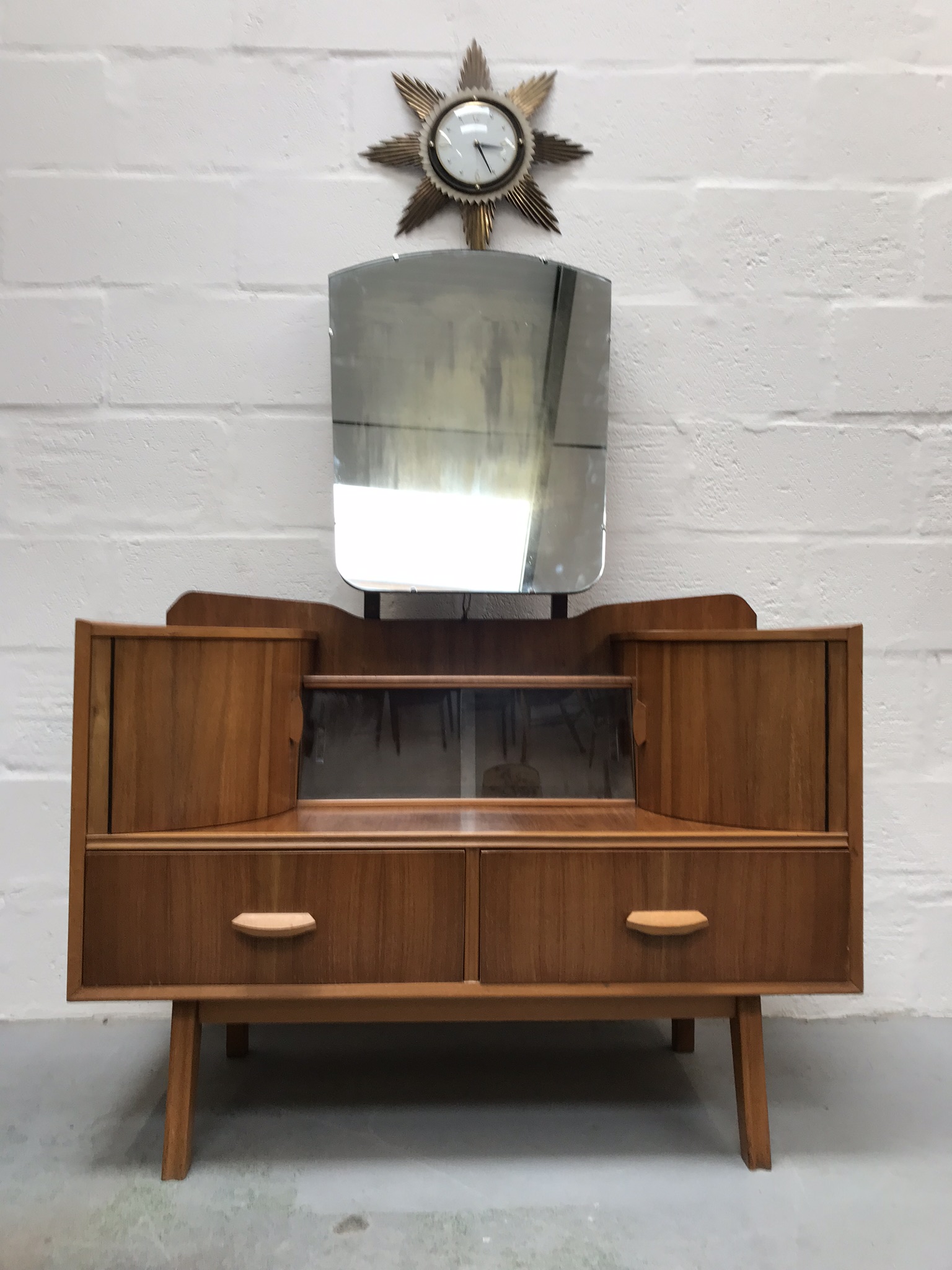 Art Deco 1950s Mid Century HUNT Dressing Table 