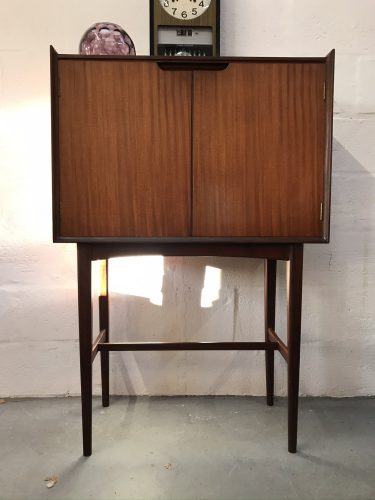 Mid Century Vintage Richard Hornby Drinks Cabinet / Bar