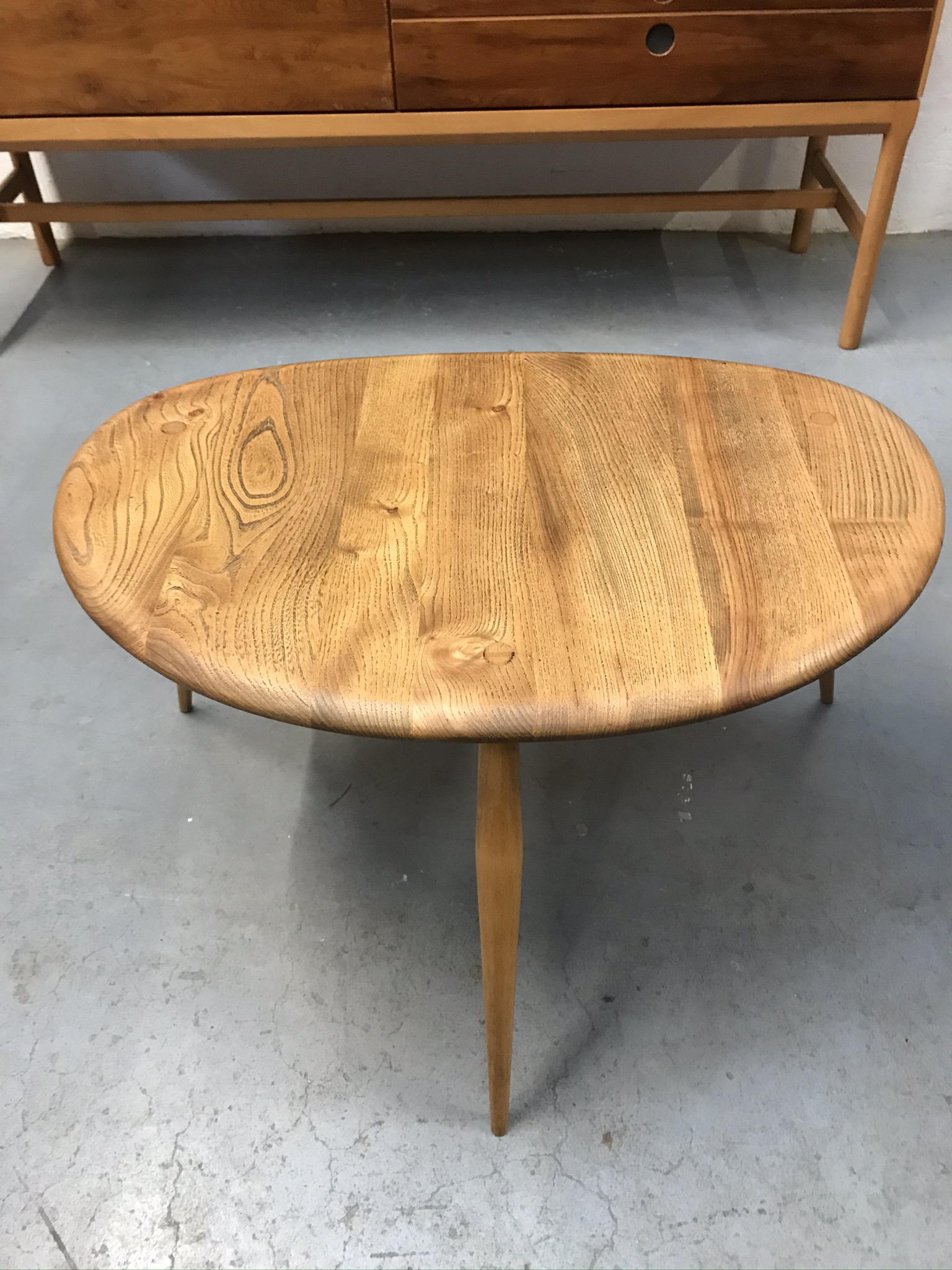 Large 1960s ERCOL Pebble Table Pavement Vintage