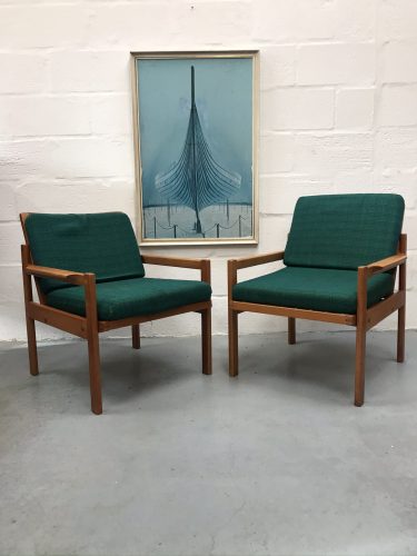 Pair of Mid Century Lounge Chairs by Centa