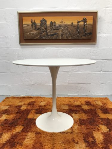 Classic Vintage 'Tulip' Style Dining Table