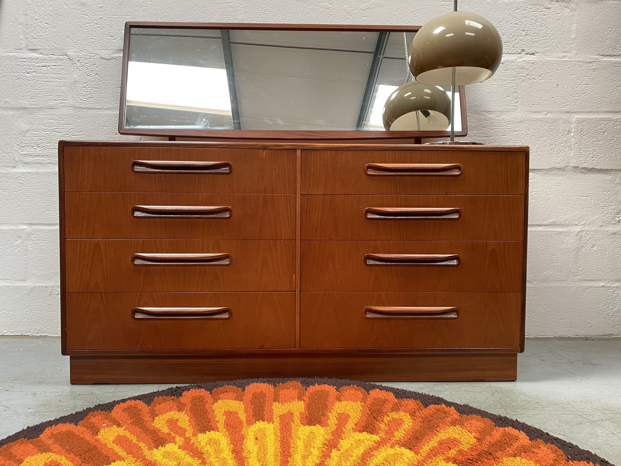 1970s dresser outlet with mirror