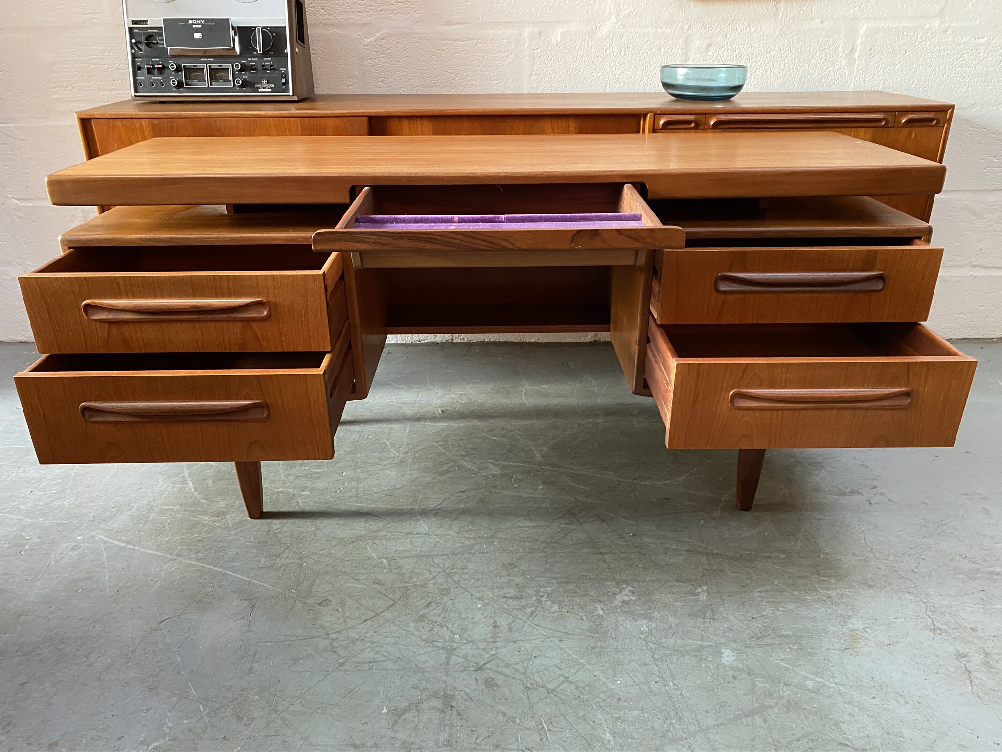 G PLAN FRESCO Floating Top Desk / Dressing Table Vintage Pavement Vintage