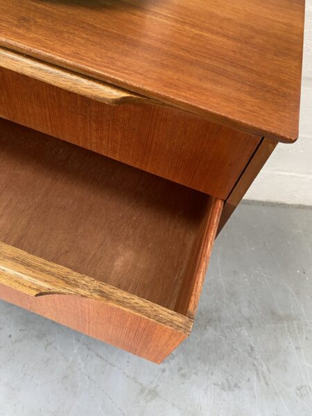 Chest of 5 Drawers in Teak by Beeanese, 1960s