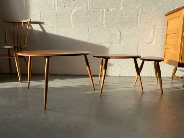 Mid Century Original Set of Ercol ‘Pebble’ Nest of Tables