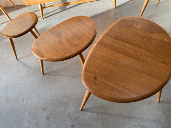 Mid Century Original Set of Ercol ‘Pebble’ Nest of Tables