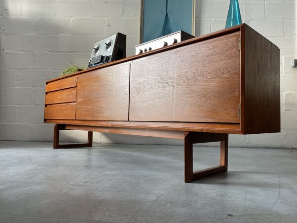Vintage 1960s WHITE & NEWTON 'Westbourne' Sideboard