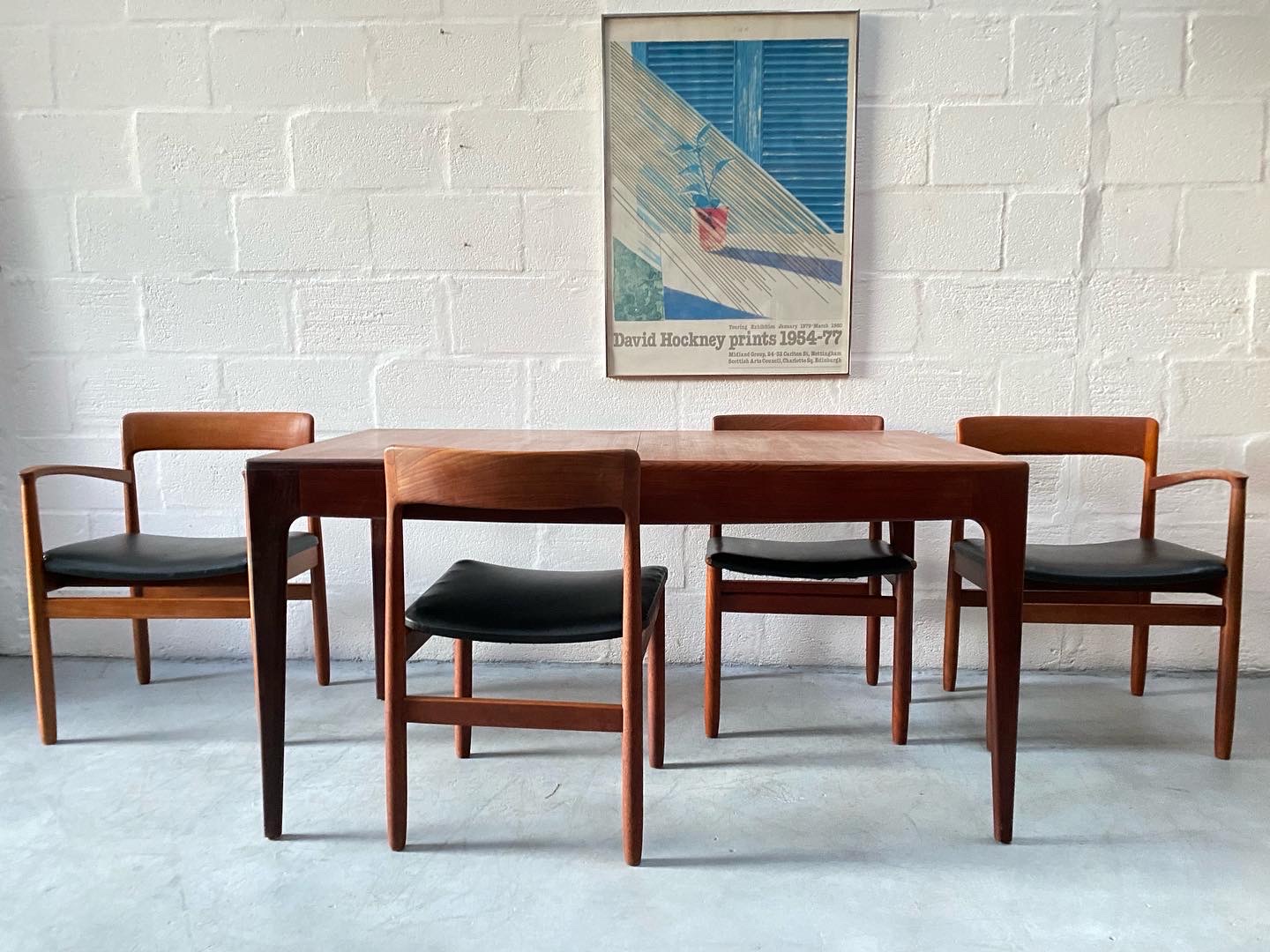 1960s Mid Century Younger Extending Table and 4 Chairs (inc 2 Carvers)