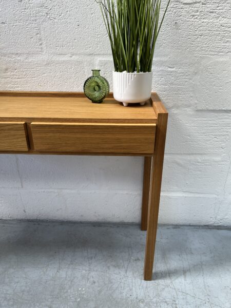 Classic Habitat Solid Oak Hana Console Table