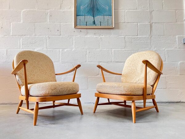 Vintage Ercol Windsor Living Room Suite