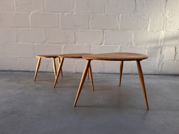Vintage Mid Century Blonde Set of Ercol ‘Pebble’ Nest of Tables