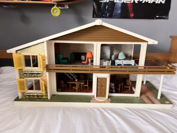 Vintage 1970s My First Home - Oak Leaf Dolls House 