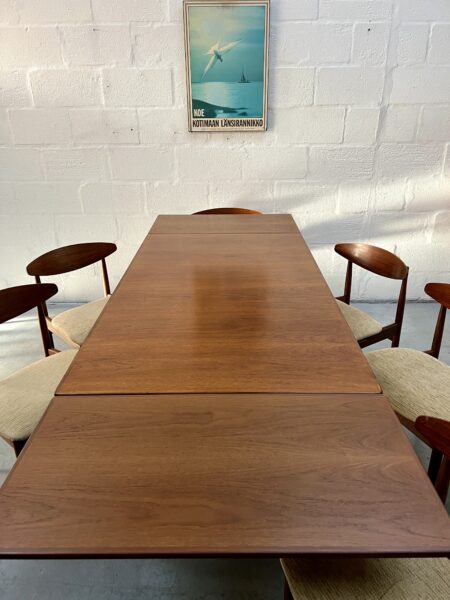 I.B. Kofod Larsen Danish Design G Plan Dining Table and Six Chairs