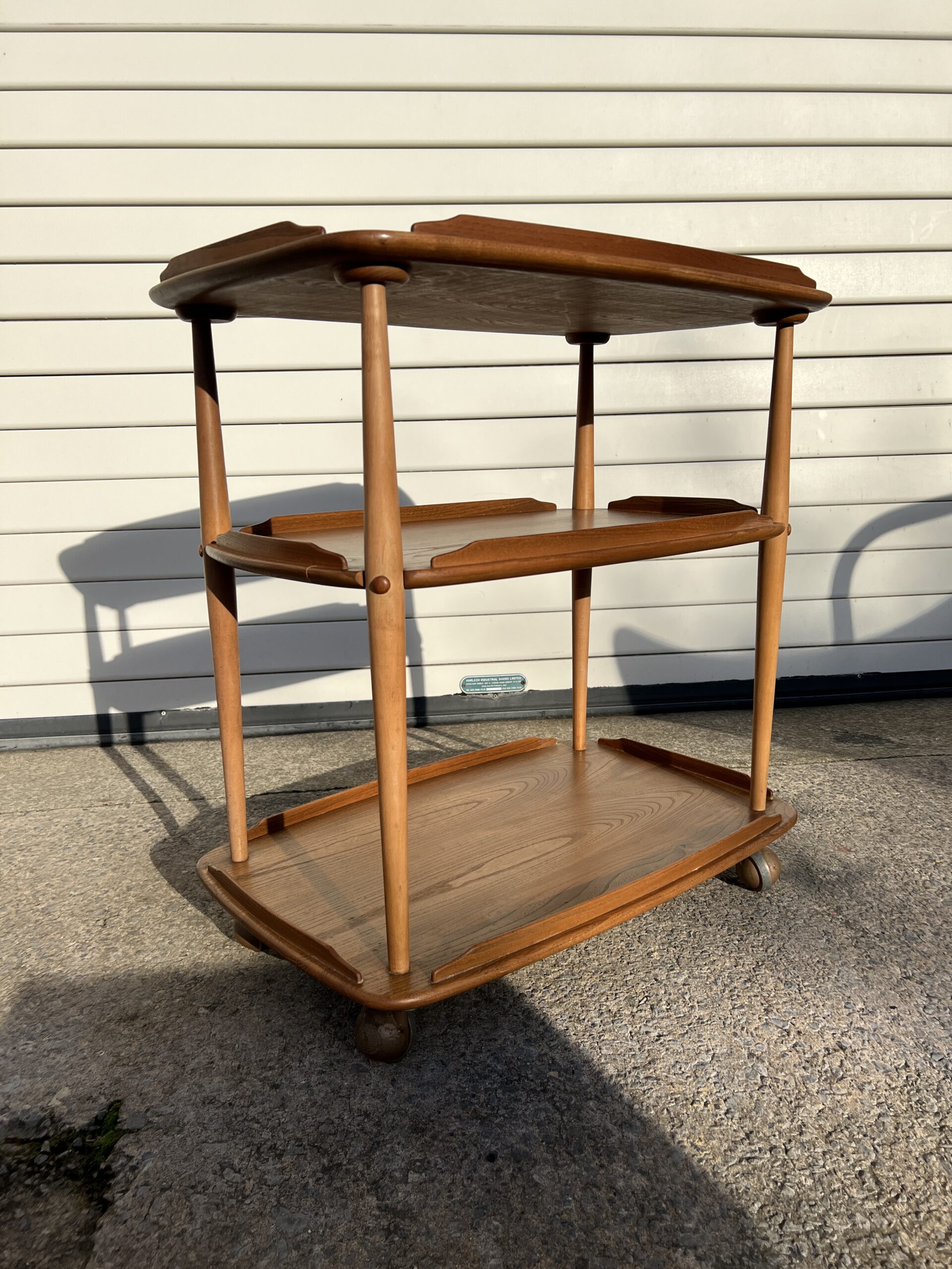 Vintage 1960s Ercol 458 Windsor Elm & Beech Blond 3 Tier Hostess Drinks Trolley