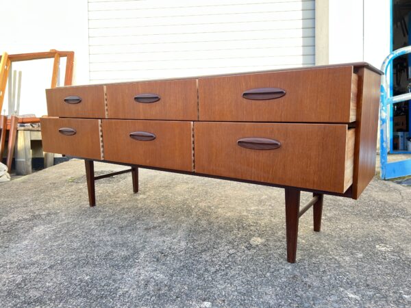 Vintage Teak Low Sideboard / Chest of Drawers