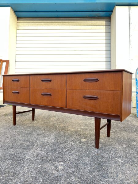 Vintage Teak Low Sideboard / Chest of Drawers