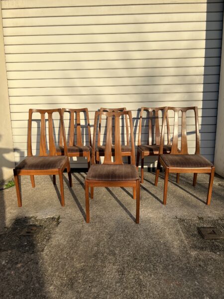 Vintage McIntosh Extending Dining Table & 6 Dining Chairs