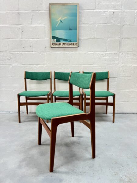 8 Vintage Erik Buch Danish Dining Chairs for O.D Mobler, Model 89