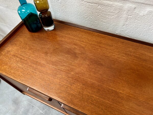 1960s Vintage Long Sideboard by William Lawerence