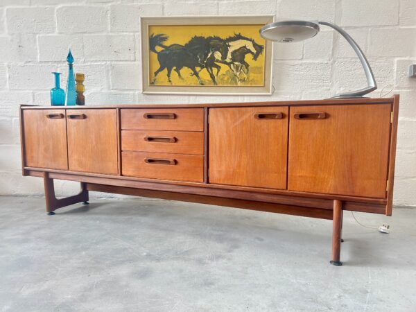 1960s Vintage Long Sideboard by William Lawerence