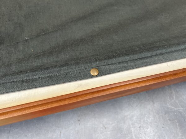 Just a reminder to self another one of these beauties coming soon…Robert Heritage, designed this for East London cabinetmakers Archie Shine in the 1950s there was one on Antiquey roadshow a bit back… Not bad… “138 Sideboard, 1956, by Robert Heritage in rosewood and mahogany, which won the Council of Industrial Design award in 1958” On the website soon www.pavementvintage.co.uk free local delivery #midcenturymodernfurniture #midcenturymodern #midcenturyfurniture #mcmfurniture #mcm #midcenturymodernfurniture #ArchieShine #archieshinestyle #robertheritage #robertheritagedesign #robertheritagesideboard #robertheritagefurniture #cardiff #london #vinterior #pavementvintage #midcenturyinspo #cardiffmcm #walesmcm #midcenturywales #britishmidcentury #heals