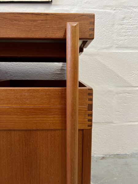 Vintage 1960s Teak Danish Drinks / Cocktail Trolley