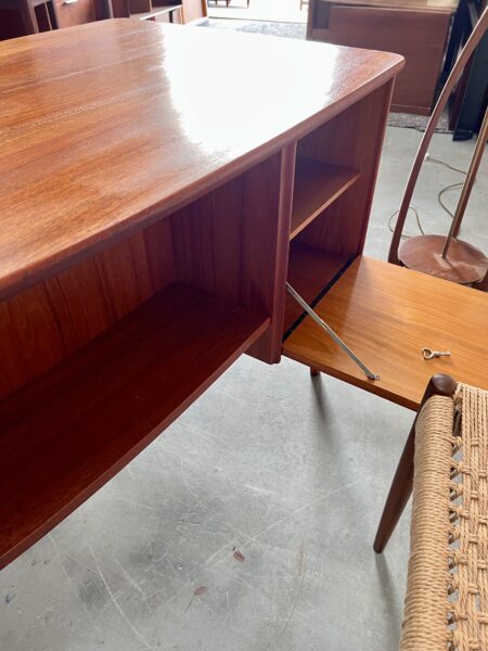 1960s Vintage Freestanding Desk by Ganddal for Mobelfabrik 