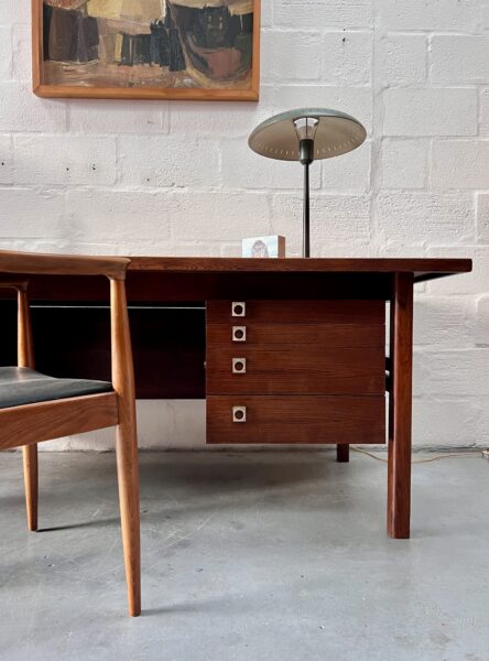 1960s Danish Rosewood Executive Office Desk by Arne Vodder for Sibast