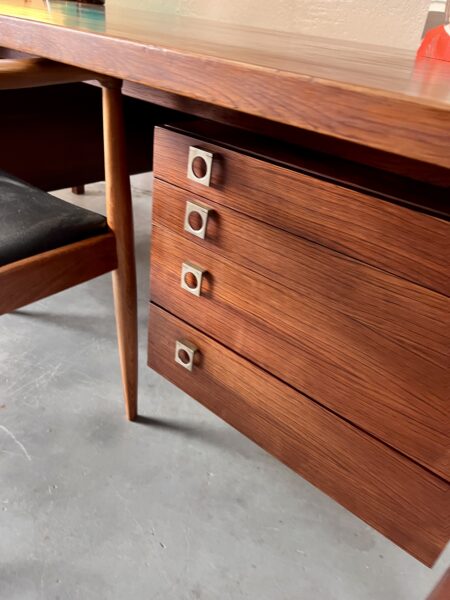 1960s Danish Rosewood Executive Office Desk by Arne Vodder for Sibast