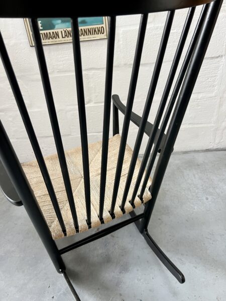 1960s Vintage Rocking Chair "J16" designed by Hans J. Wegner
