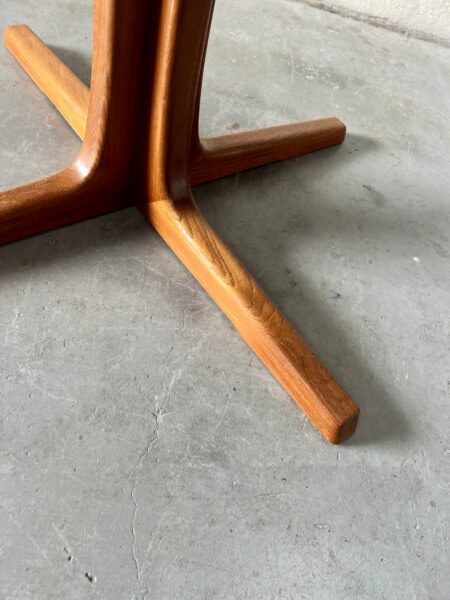 1960s Danish Round Extending Dining Table By Svend Aage Madsen