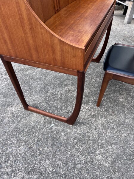 1960s Vintage Beithcraft Desk