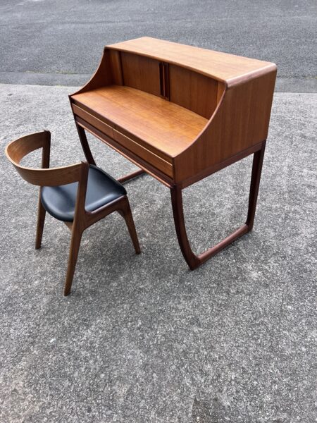 1960s Vintage Beithcraft Desk